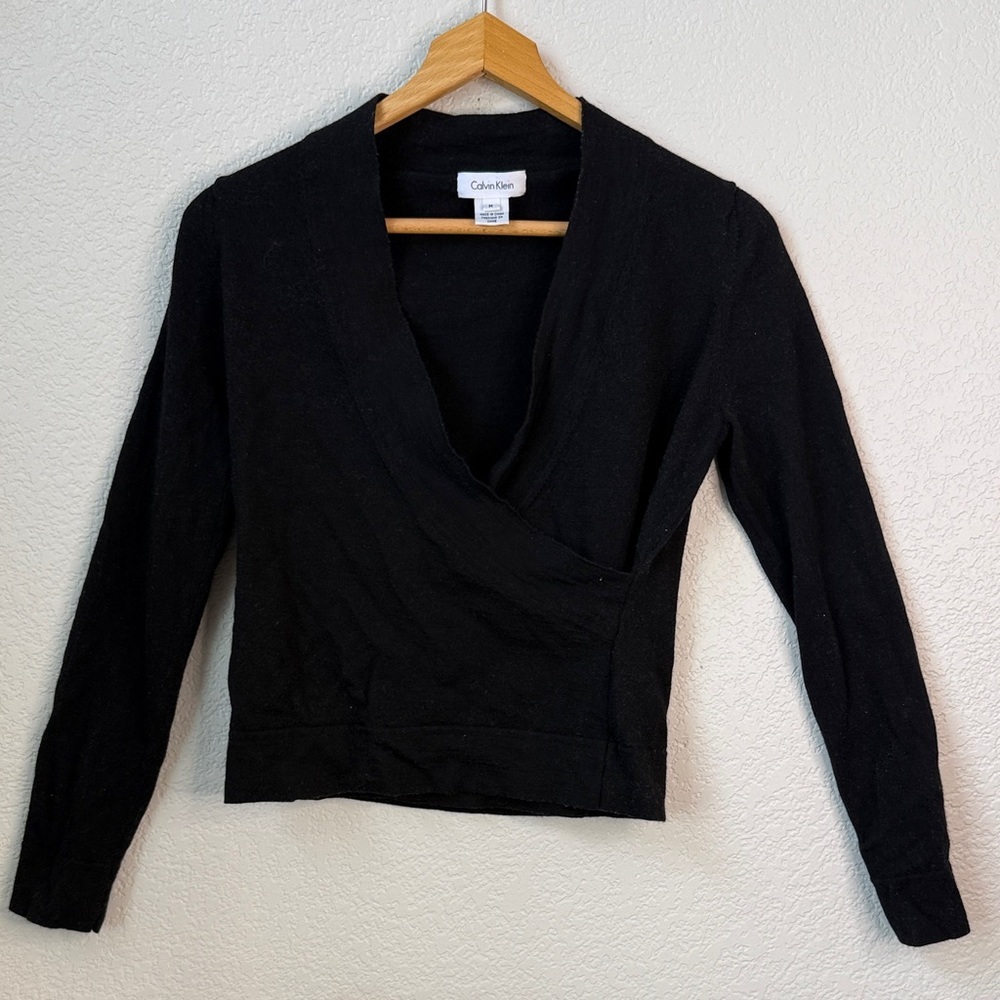 Calvin Klein V Neck Long Sleeve Top Merino Wool Black size Medium